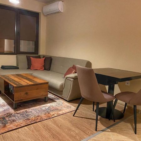 Stylish Urban Apart New 2021 Close To The Beach ヴァルナ エクステリア 写真