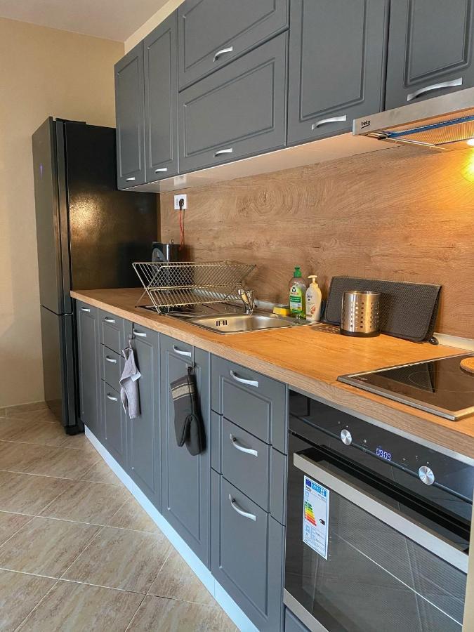 Stylish Urban Apart New 2021 Close To The Beach ヴァルナ エクステリア 写真