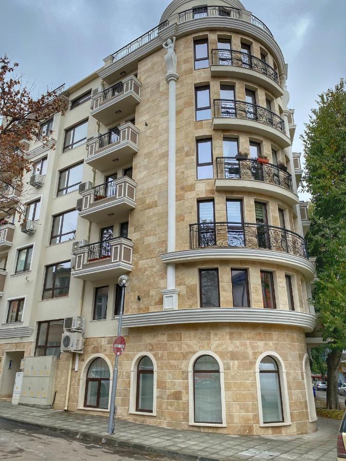 Stylish Urban Apart New 2021 Close To The Beach ヴァルナ エクステリア 写真